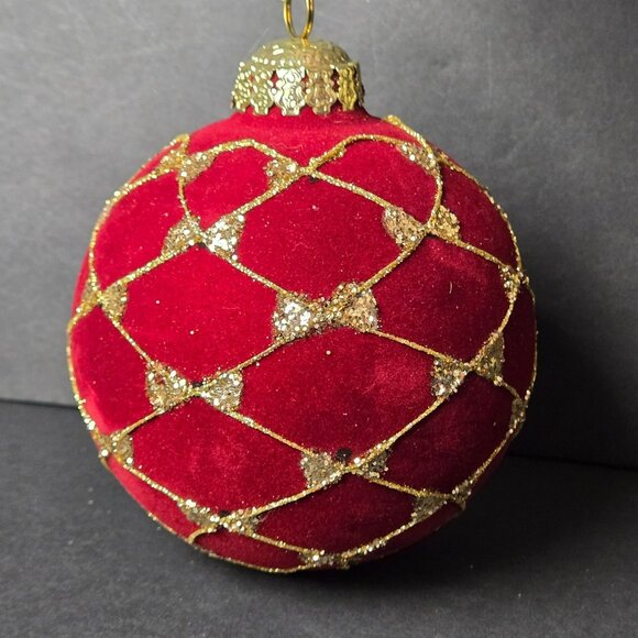 Frontgate Red Velvet Christmas Ornament 4" Gold Glitter Diamond Pattern Elegant - Picture 2 of 7